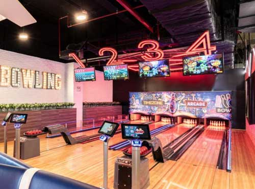 Các trung tâm bowling hiện đại là điểm đến yêu thích của giới trẻ Việt